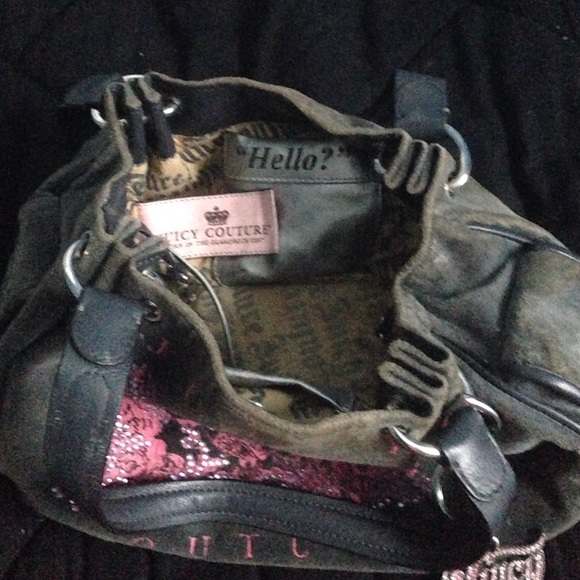 ✨Juicy Couture✨100% AUTHENTIC. Medium /large purse - Picture 3 of 4