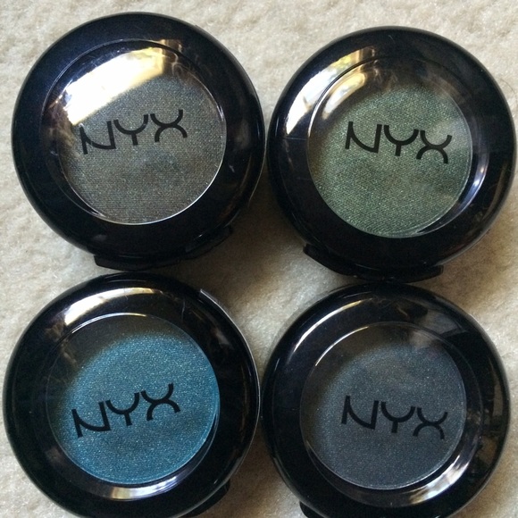 NYX eyeshadow bundle 🎀 - Picture 1 of 2