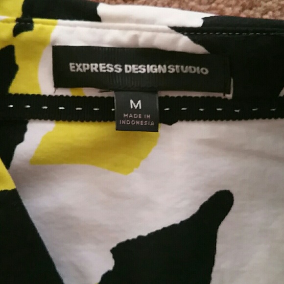 Express button down blouse - Picture 3 of 3