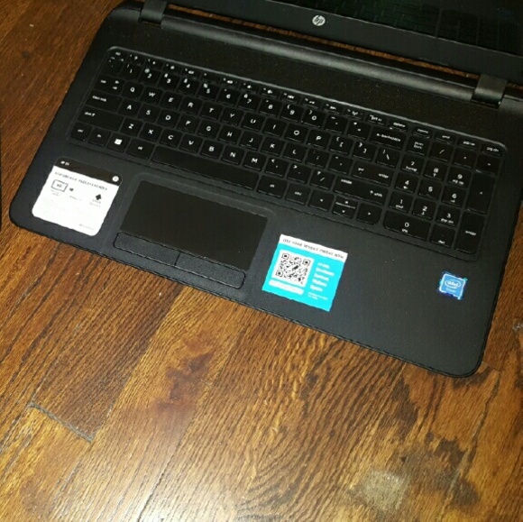 Laptops - Picture 4 of 4