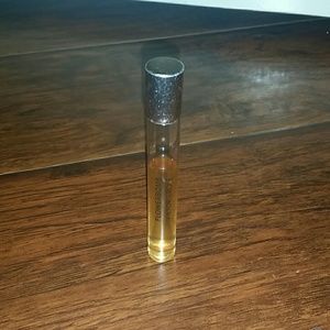 VIKTOR @ Rolf flower bomb Perfume