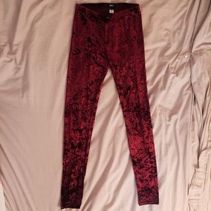BDG Crushed Velvet Leggings / Size Small