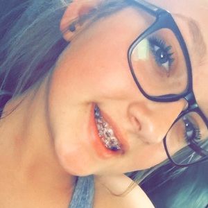 Meet your Posher, Aurora