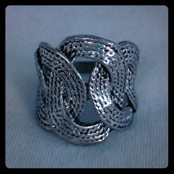 Jewelry - Ring
