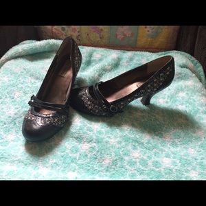 Very cute Steve Madden shoes