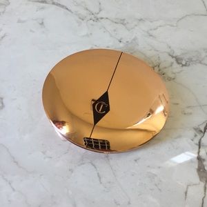 Charlotte tilbury air brush flawless finish