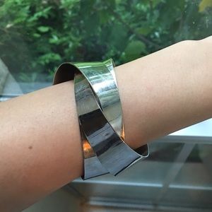 Bold silver bracelet ⭐️