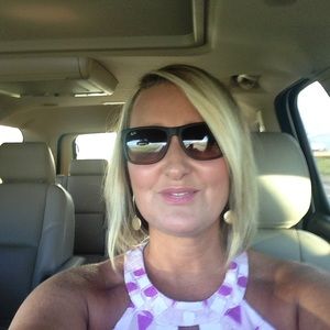 Meet your Posher, Tara