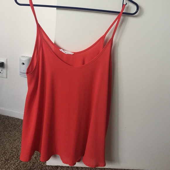Flowy lush tank top- also available in white - Picture 1 of 2