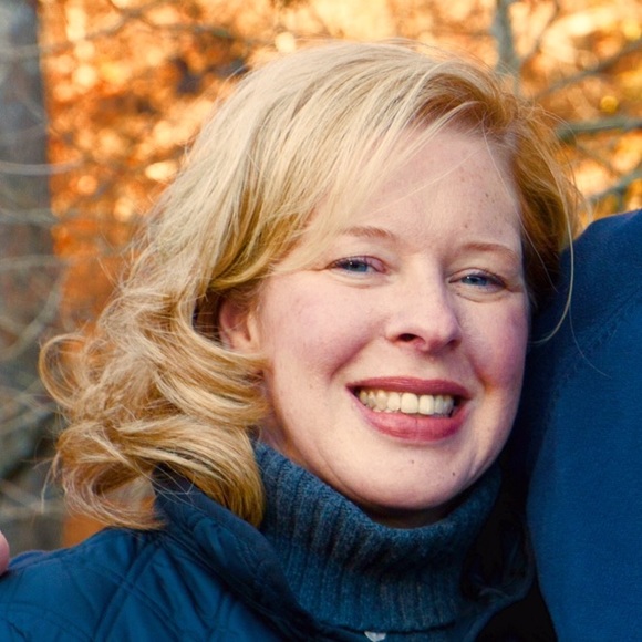 Meet your Posher, Carrie