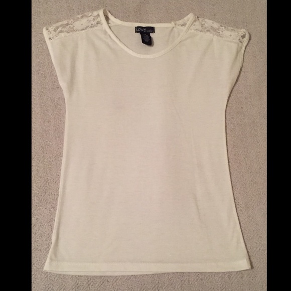White top with lace