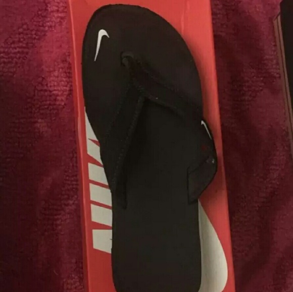 Nike flip flops