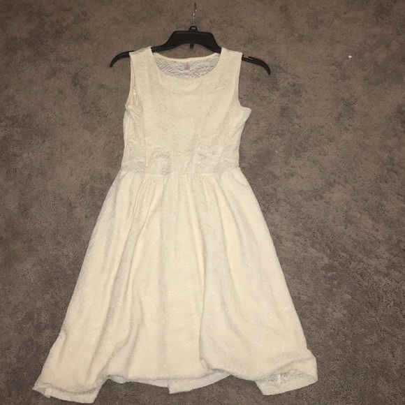 Off-white Xhilaration dress
