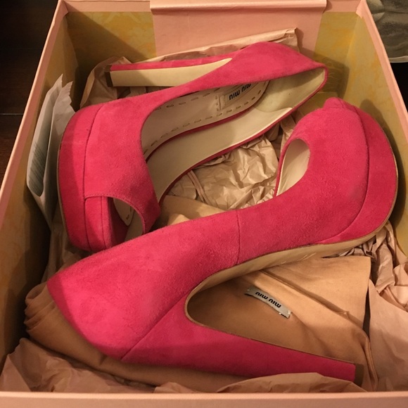 Pink Suede Peep Toe Mui Mui Pumps - Picture 2 of 4