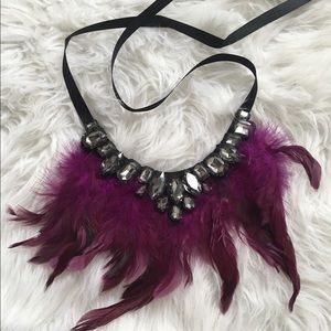 Sale‼️Purple feather bib choker necklace gem black