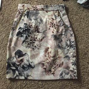 H&M floral skirt with gold zippers