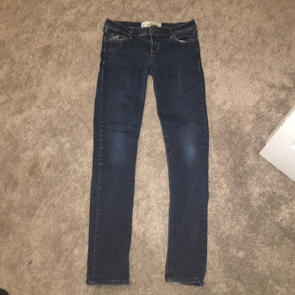 Hollister Dark wash jeans
