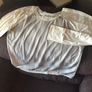Athleta workout top white.