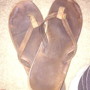 Rainbows, great flip flop! Authentic