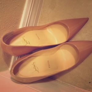 Christian Louboutin So Kate Size 11(US)