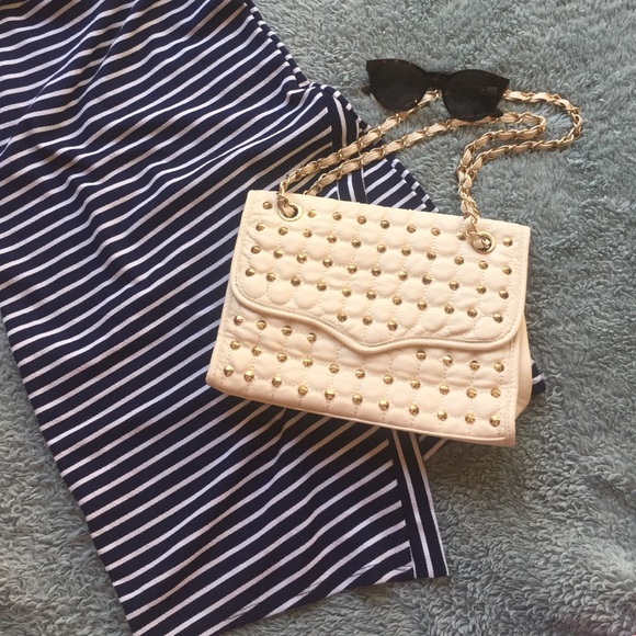 🌸White and gold purse!