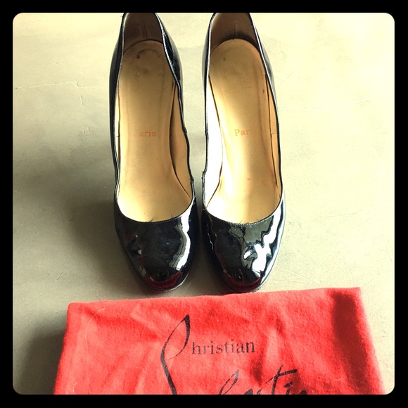 Christian Louboutin patent leather heels Size 38.5