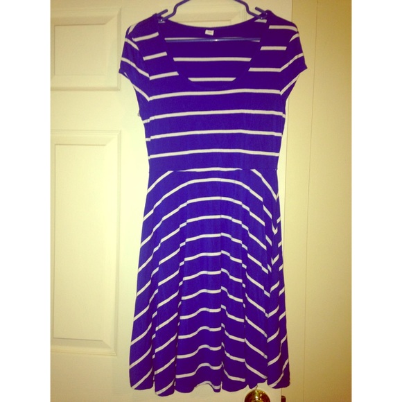 💙 Blue and white Old Navy dress 💙
