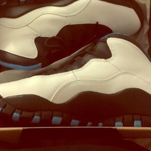 New Retro 10 size 4y in big kids