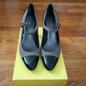 Circa Joan and David Mary Jane heels