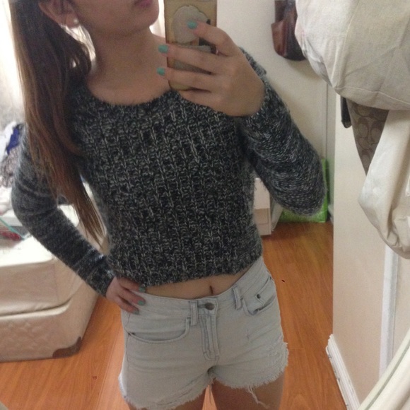 Crop sweater - Picture 2 of 3