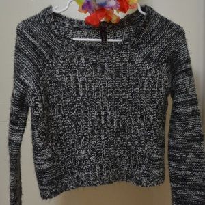 Crop sweater