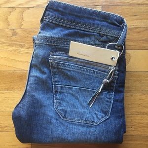 Diesel LOWKY size 28 straight leg jean NEW