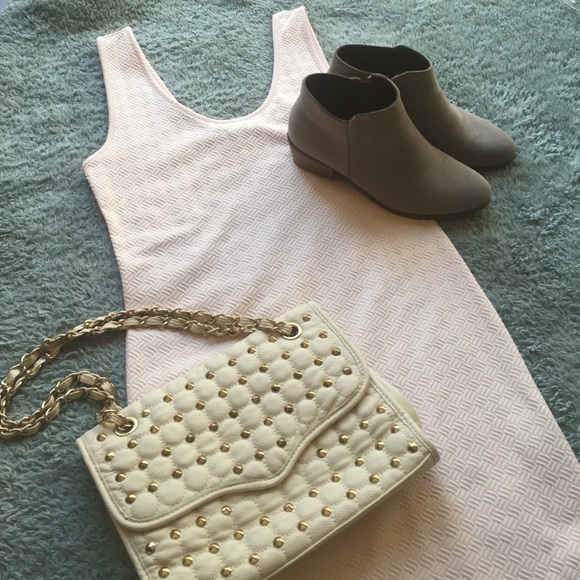 NWT LIGHT PINK BODYCON DRESS