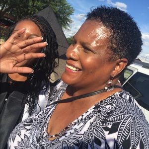 Meet your Posher, Debra