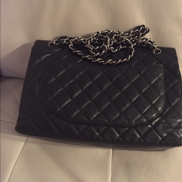 Chanel Maxi handbag - Picture 2 of 4