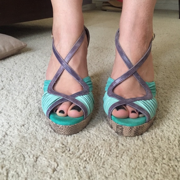 Turquoise and Blue Patterned Heels Sandals - Picture 2 of 3