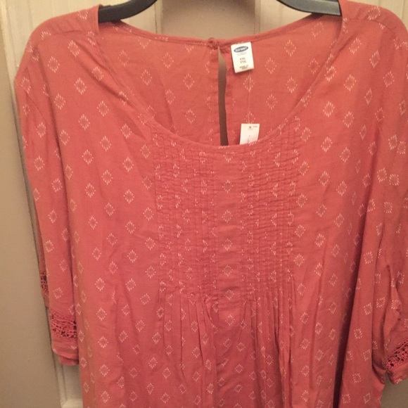 Old Navy blouse