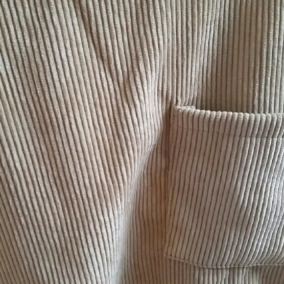 ROMWE new sweater with pocket - Picture 2 of 3