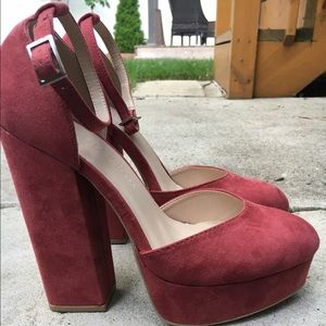 NWOT Platform "Mary Jane" Heels