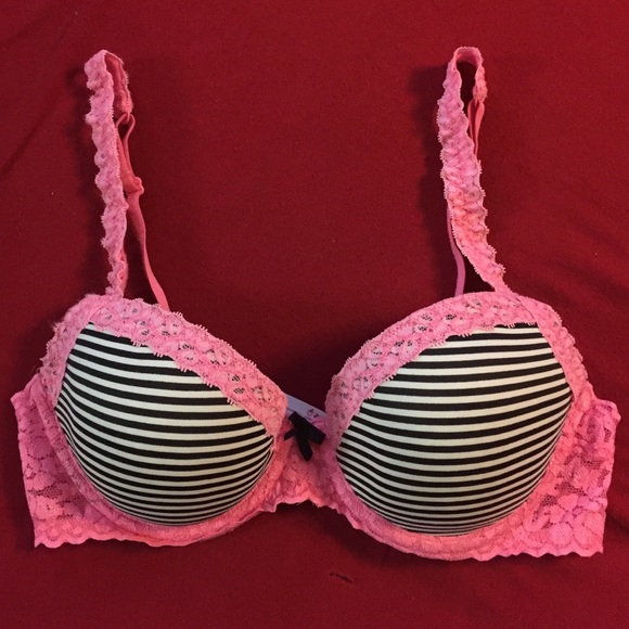 NWOT....Pink Victoria's Secret Adorable Bra