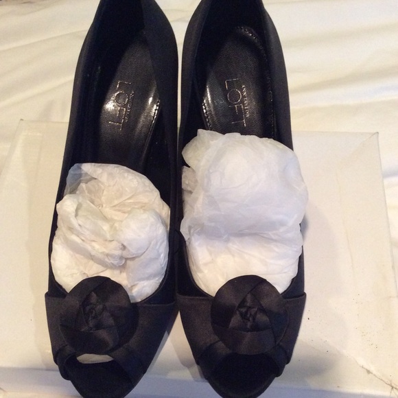 👠❤️👠ANN TAYLOR LOFT HEELS - Picture 2 of 4