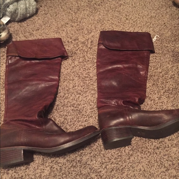 Jessica Simpson mahogany riding boots!