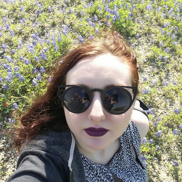 Meet your Posher, Olivia