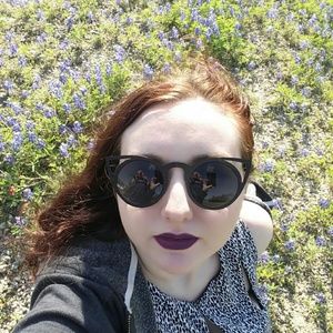 Meet your Posher, Olivia