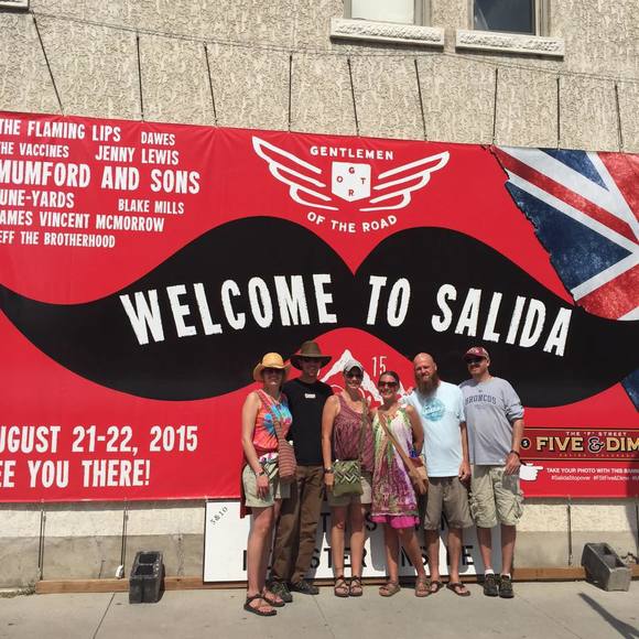 Meet your Posher, Nicole - Picture 1 of 1