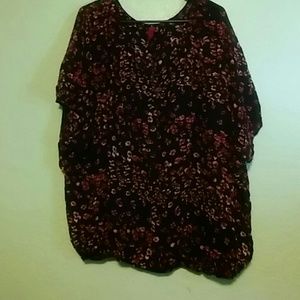 Black and Pink Floral Print Plus Size Top 4X