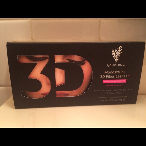 Younique 3D fiber lash mascara
