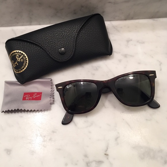 Ray-Ban women's Wayfarer Classic sunglasses