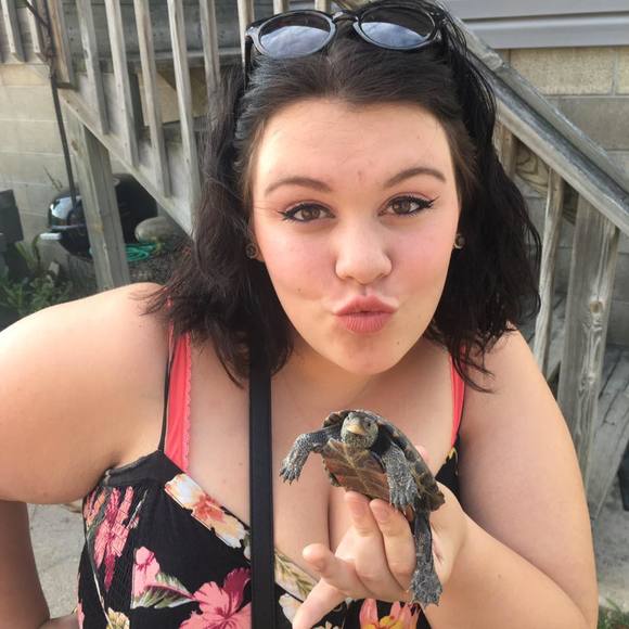 Meet your Posher, Genevieve
