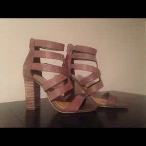 Brand New Steve Madden heel sandals size 8